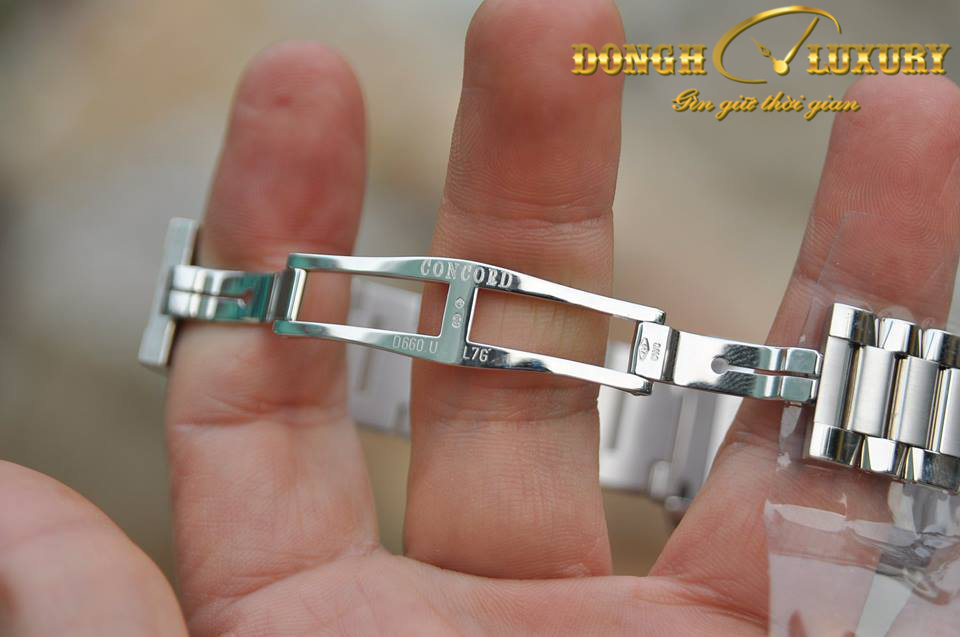 concord delirium womens watch 18k white gold case diamond 18k white gold bracelet swiss quartz 0311004 po2 5