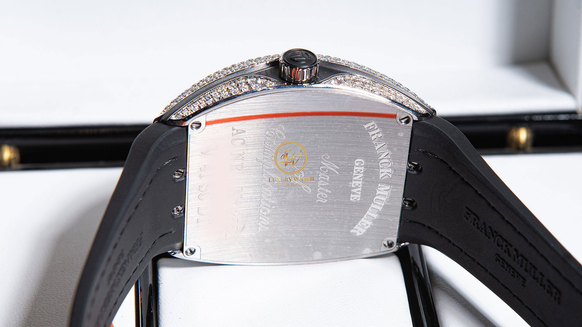 Franck Muller Vanguard V41 Steel Custom Diamond Black Dial 3a min